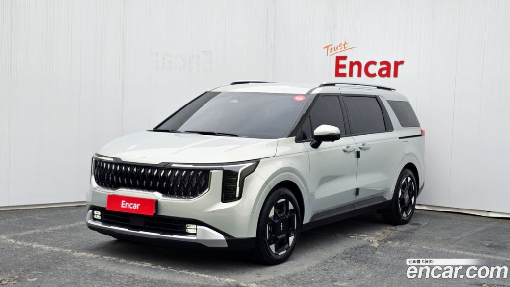 Kia Carnival 9-Seater Prestige, 2025