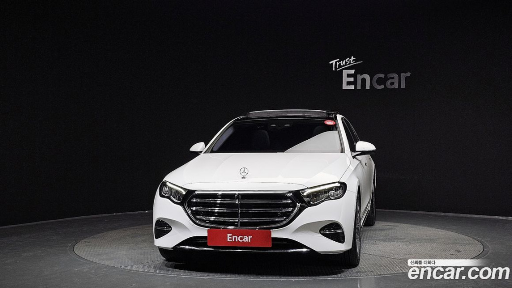 Mercedes-Benz E-Class E220d 4MATIC Exclusive, 2024