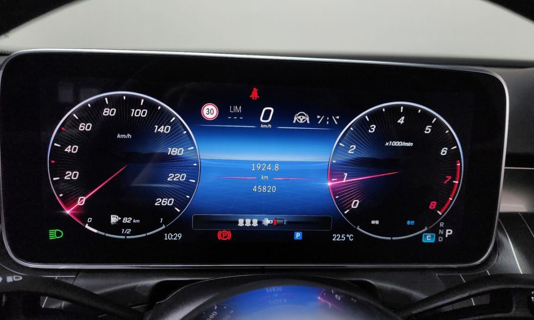 Mercedes-Benz C-Class C300 4MATIC Avantgarde, 2023