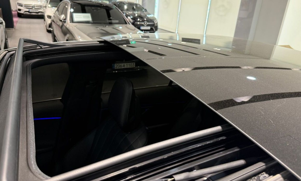 Mercedes-Benz E-Class E300 4MATIC Exclusive, 2025