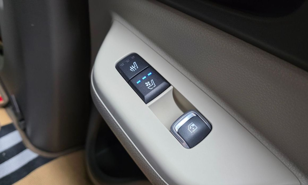 Kia Carnival 7-Seater Noblesse, 2025