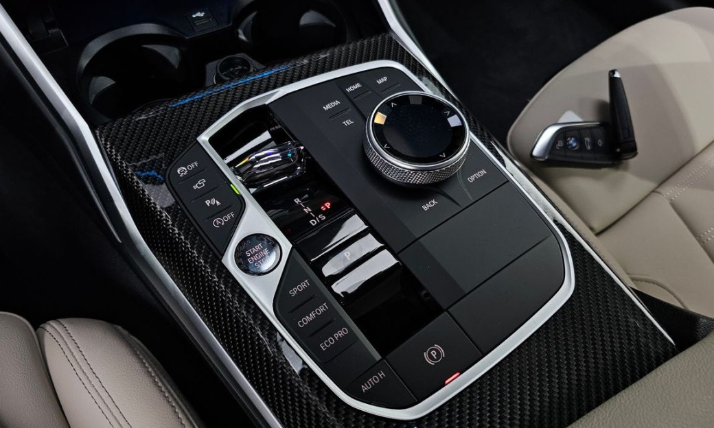 BMW 3-Series M340i Pro, 2025