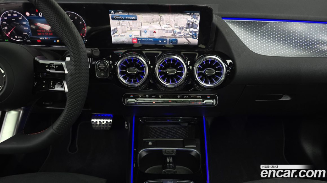 Mercedes-Benz GLA-Class GLA250 4MATIC, 2026