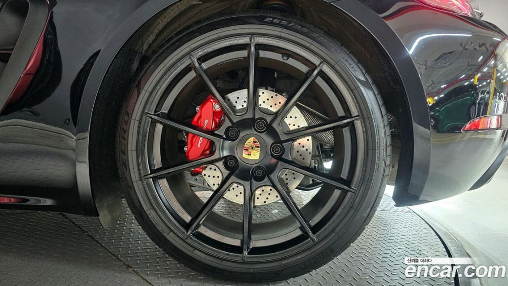 Porsche 718 4.0 GTS, 2024