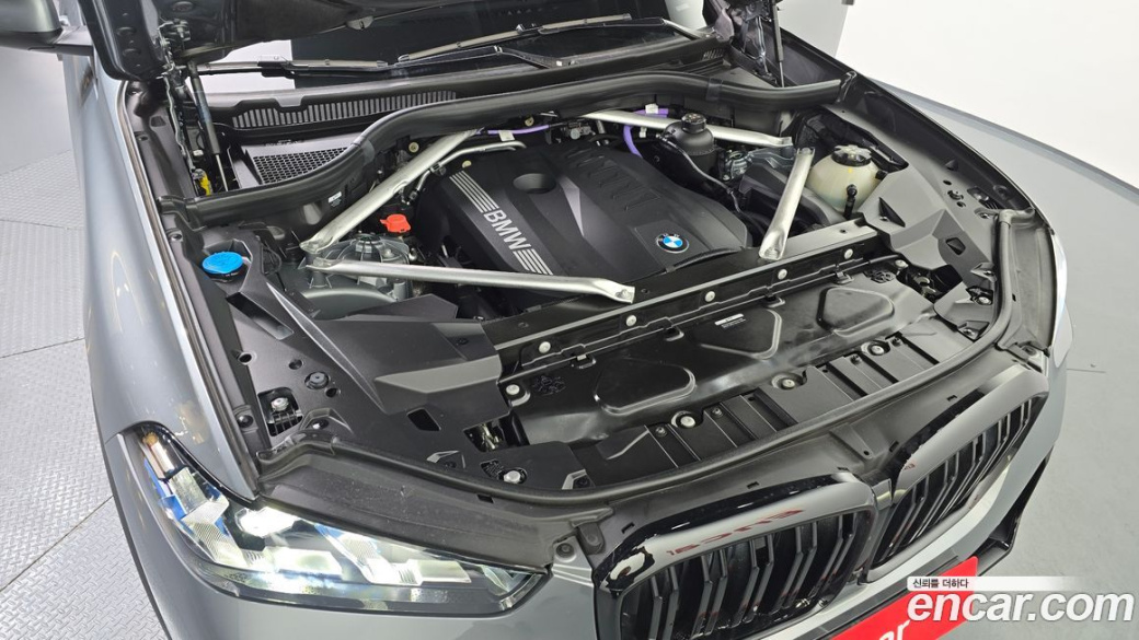 BMW X5 xDrive 40i xLine, 2025
