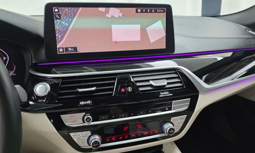 BMW 5-Series M550i xDrive, 2022