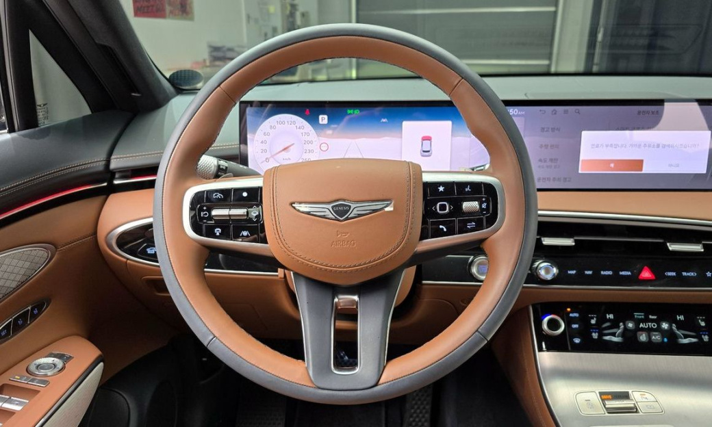 Genesis GV70 2.5T Gasoline AWD, 2025