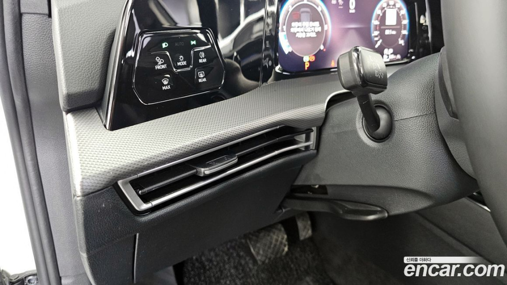 Volkswagen Golf 2.0 TDI Prestige, 2025