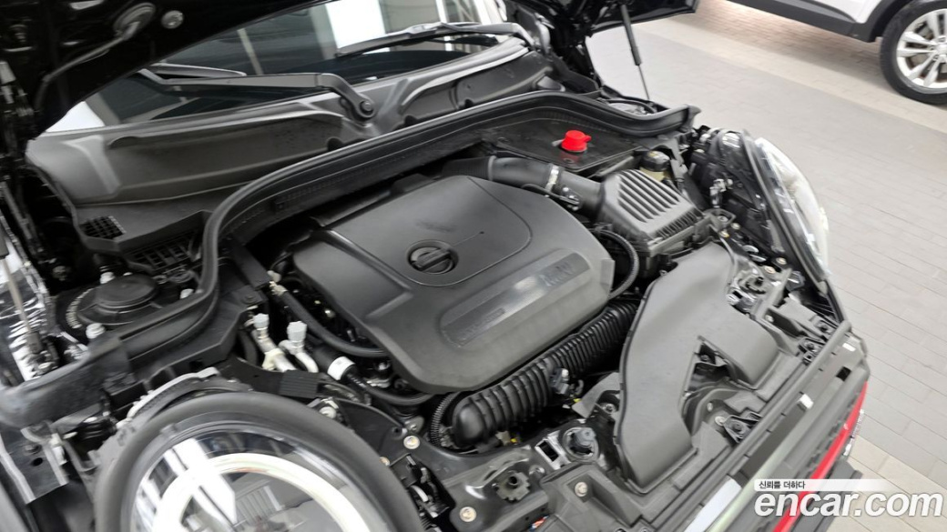 Mini Cooper Convertible JCW, 2023