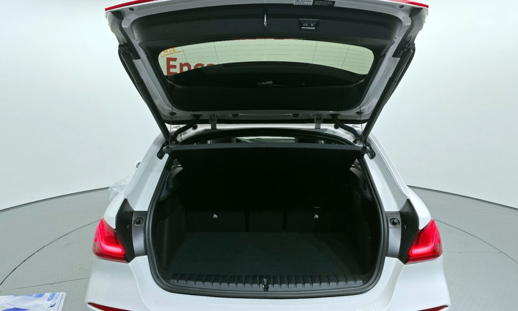 BMW 1-Series 120i Sports, 2024