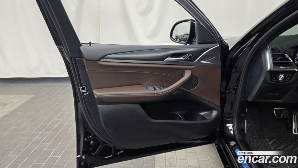 BMW X4 xDrive20i M Sport, 2023