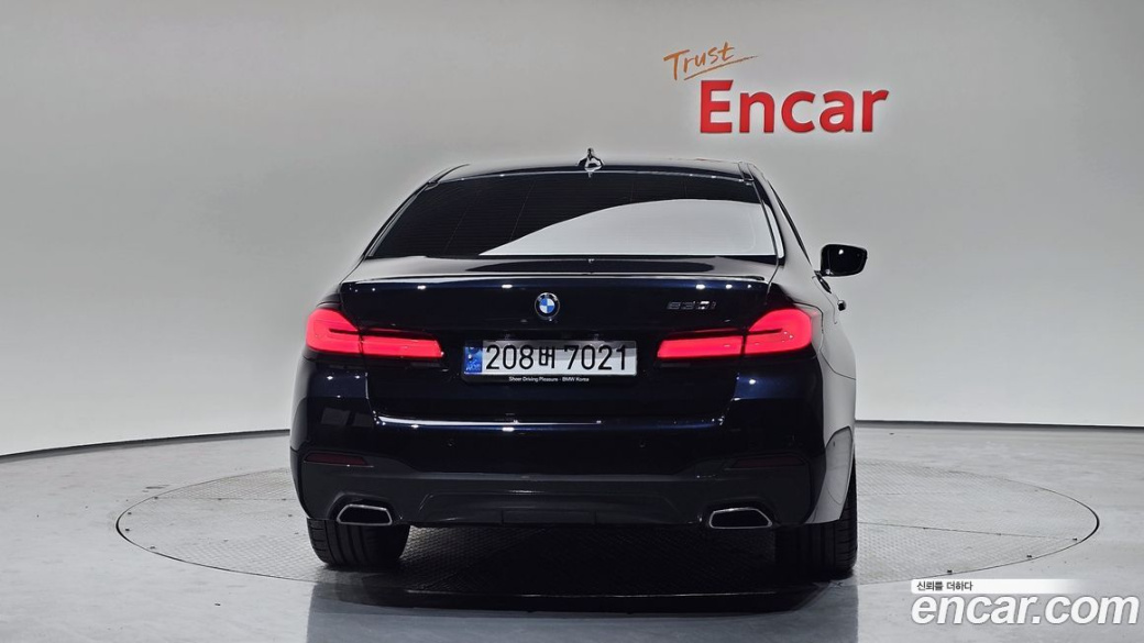 BMW 5-Series 530i M Sport Package, 2022