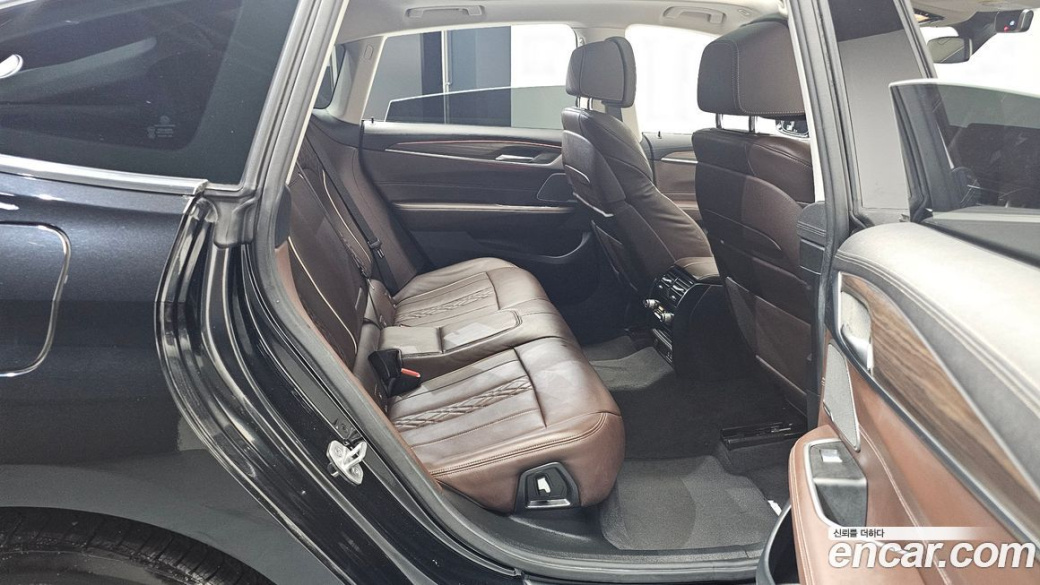 BMW Gran Turismo 630i xDrive Luxury, 2022
