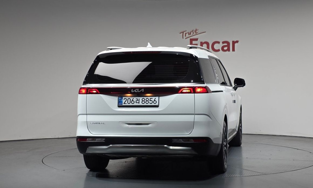 Kia Carnival 7-Seater Noblesse, 2023