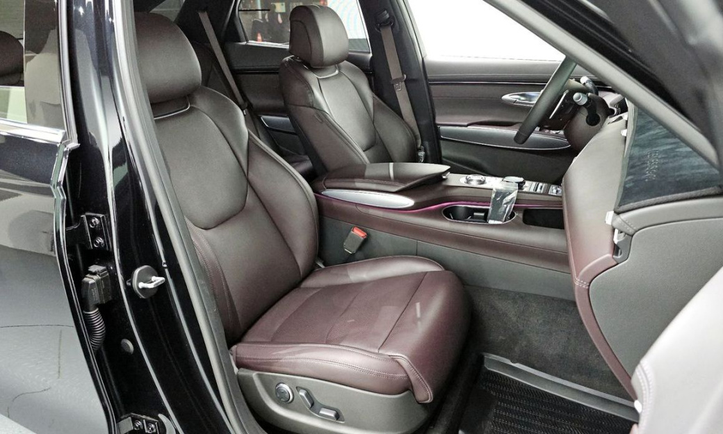 Genesis GV70 2.5T Gasoline 2WD, 2022