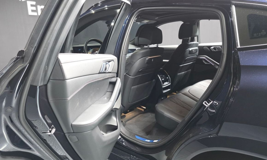 BMW X6 xDrive40d M Sport Pro, 2025