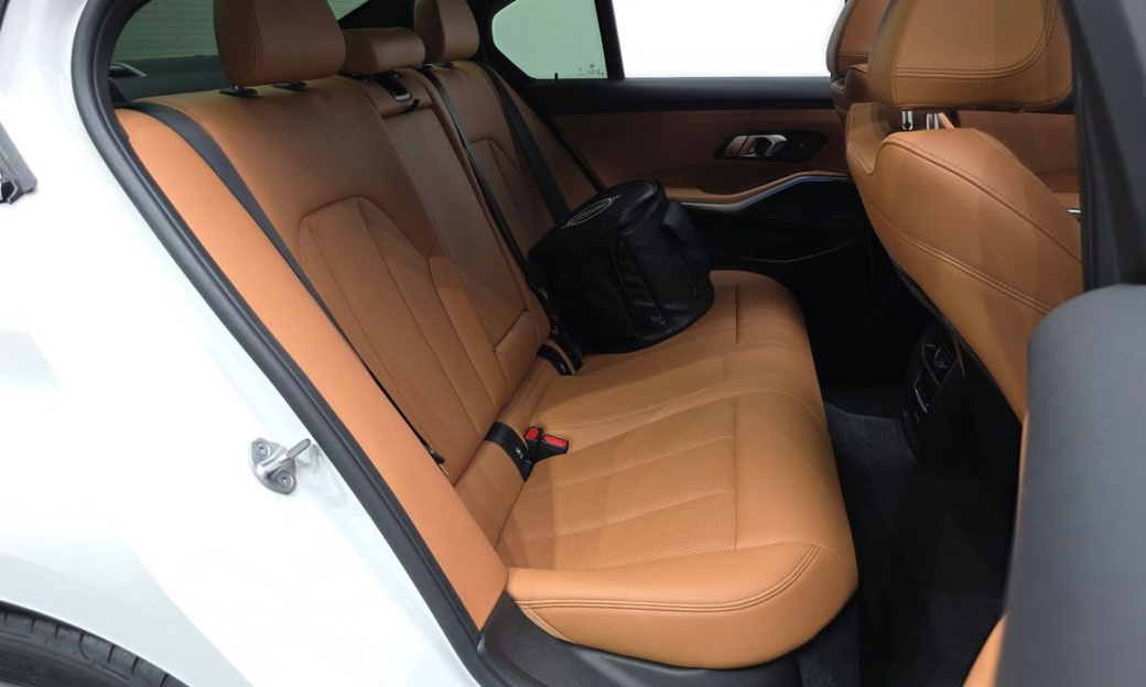 BMW 3-Series 320d M Sport, 2024