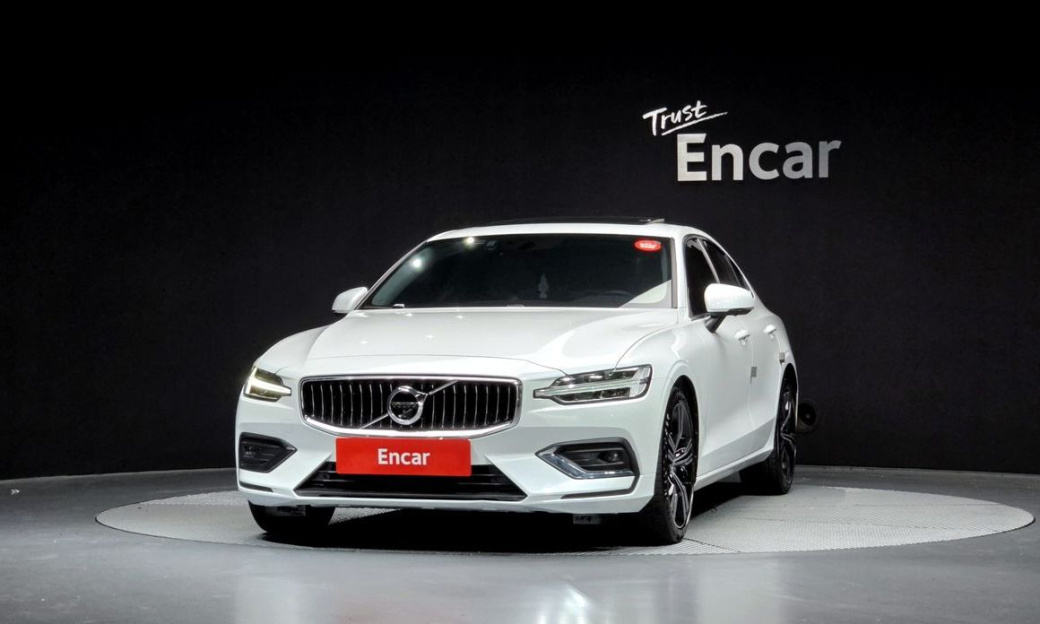 Volvo S60 B5 Inscription, 2022