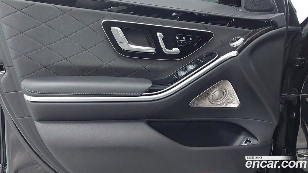 Mercedes-Benz S-Class S500 4MATIC, 2024