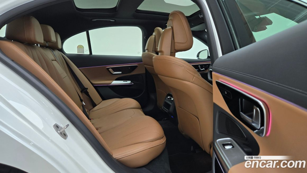 Mercedes-Benz E-Class E200 AMG Line, 2026