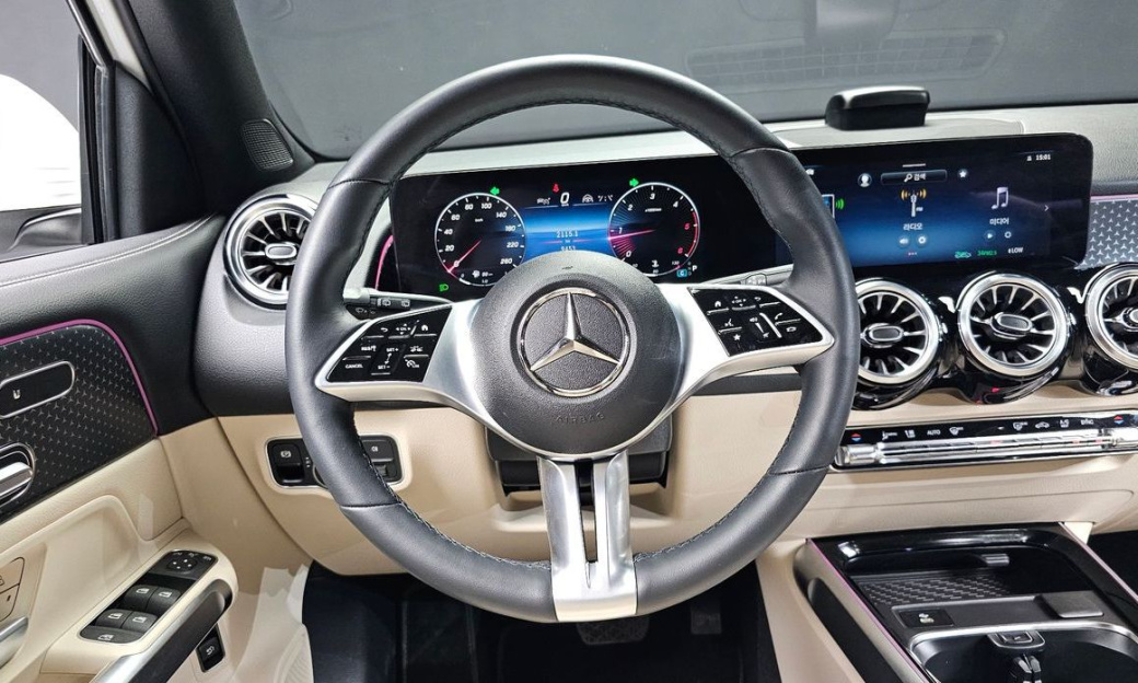 Mercedes-Benz GLB-Class GLB200 d, 2024