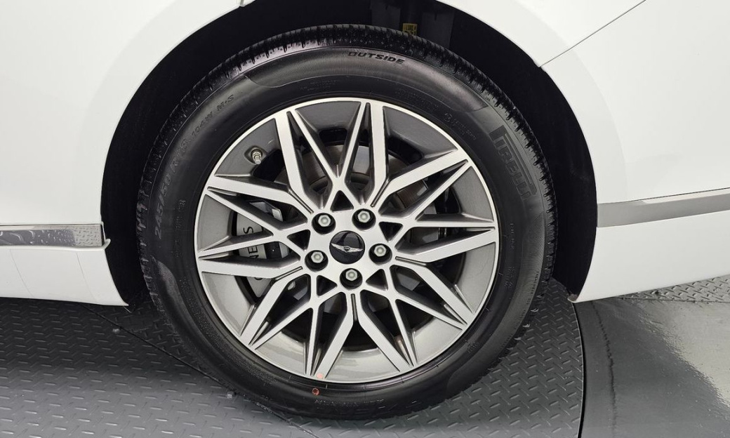 Genesis G80 Gasoline 2.5 Turbo 2WD, 2025