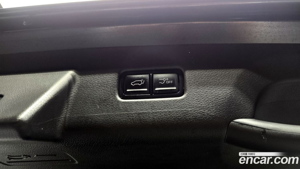 Kia Carnival 9-Seater Signature, 2025