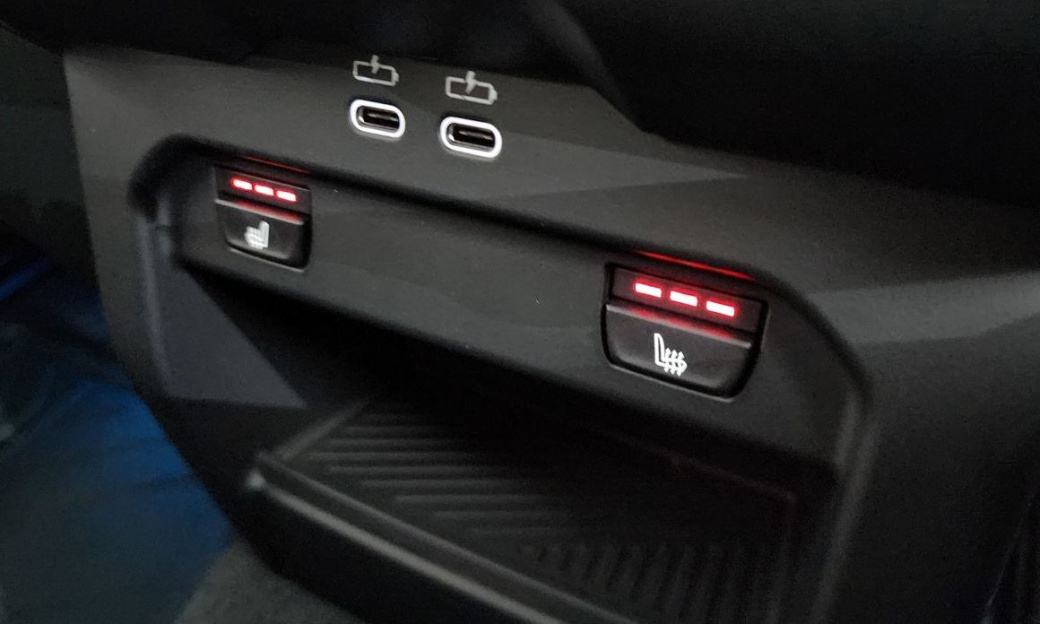BMW 5-Series 520i M Sport, 2025