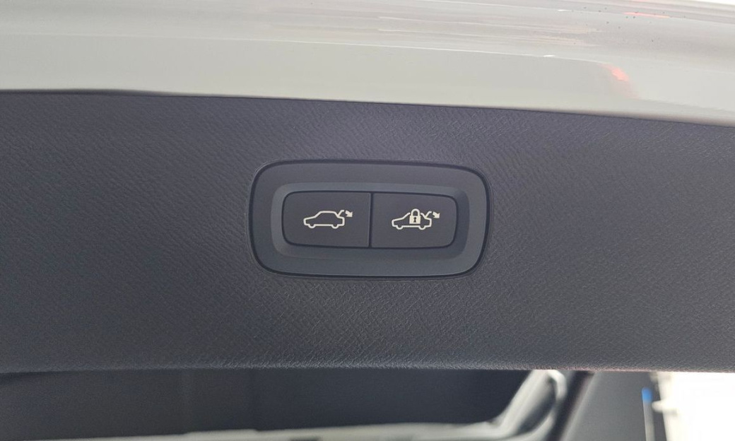 Volvo XC90 B6 Ultimate Bright, 2024