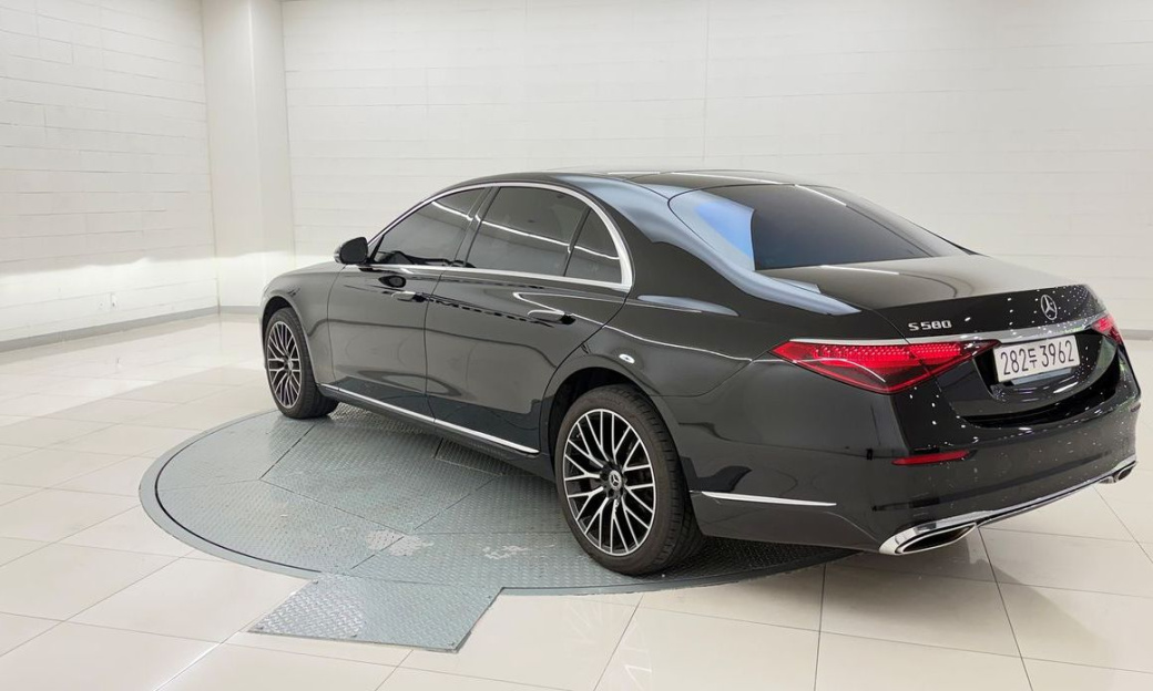 Mercedes-Benz S-Class S580L 4MATIC, 2025