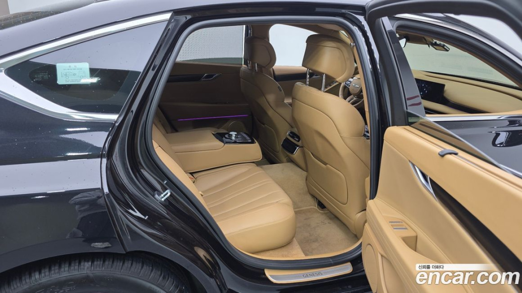 Genesis G80 Gasoline 2.5 Turbo AWD, 2025