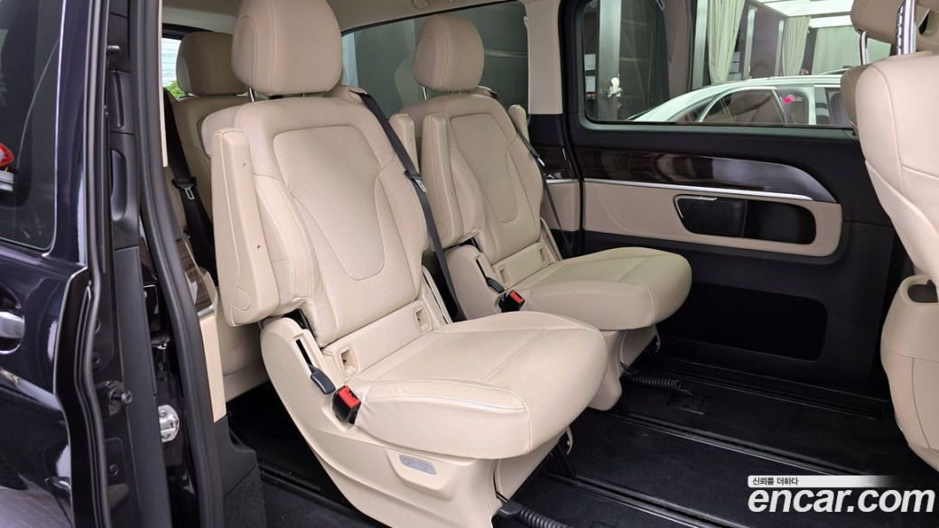 Mercedes-Benz V-Class V300 CDI, 2023