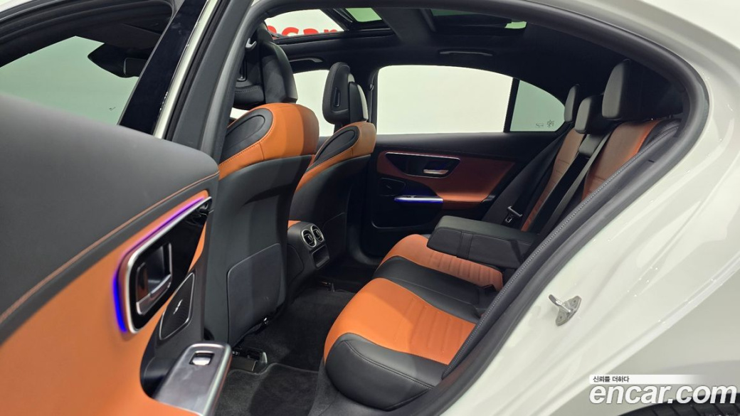 Mercedes-Benz C-Class C300 4MATIC AMG Line, 2023
