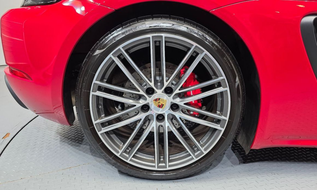 Porsche 718 4.0 GTS, 2024