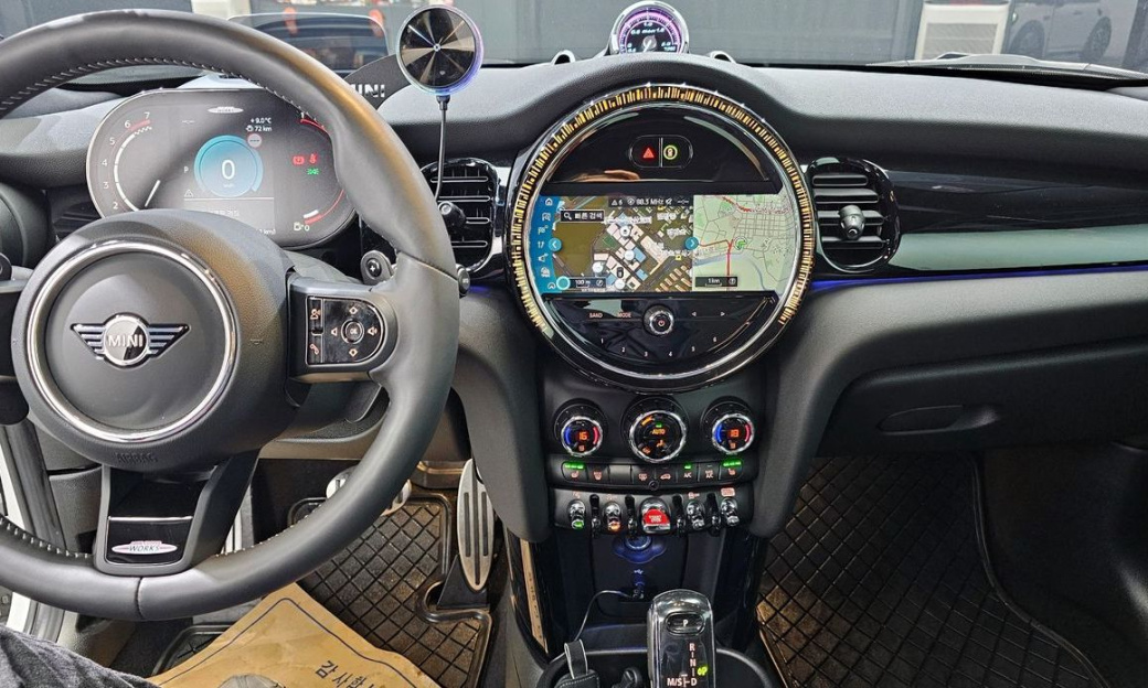 Mini Cooper JCW, 2024