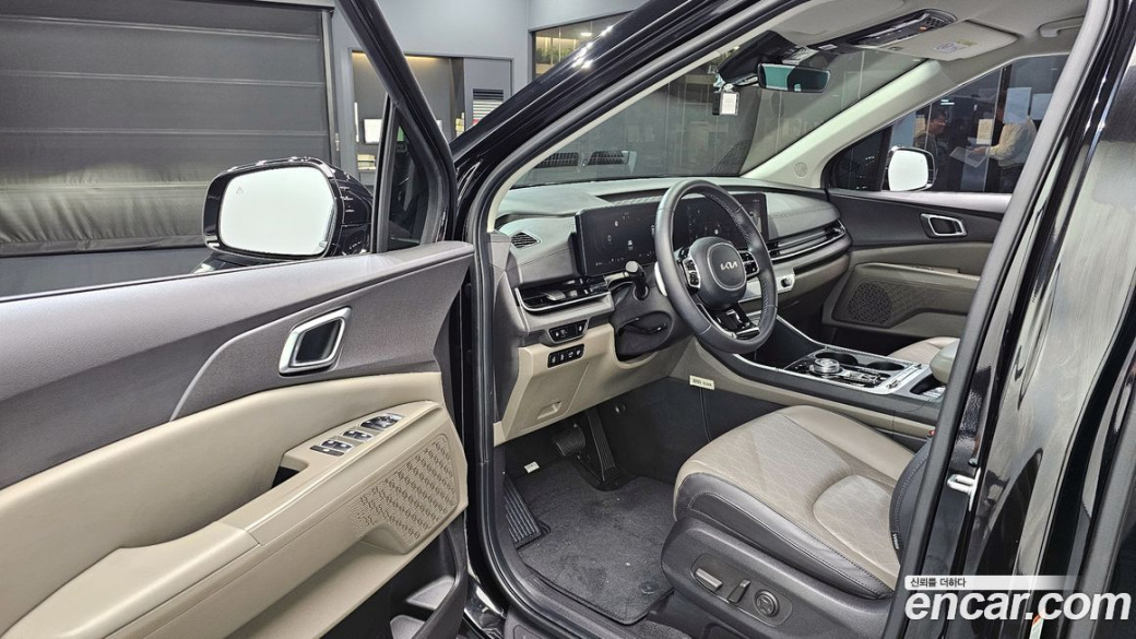 Kia Carnival 9-Seater Noblesse, 2025