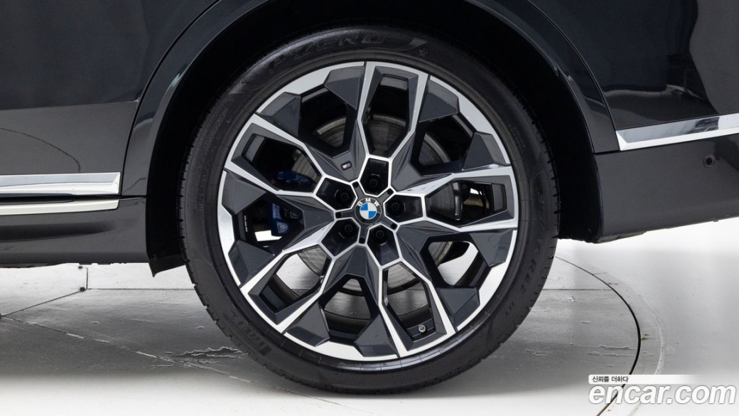 BMW X7 xDrive 40i Design Pure Excellence 6-Seater, 2024