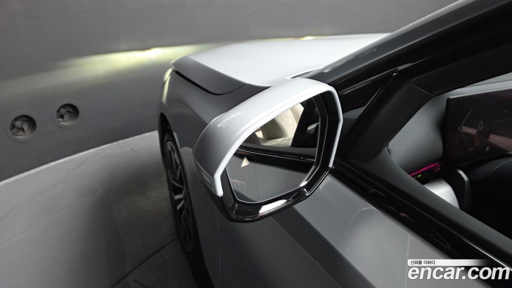 BMW 5-Series 520i M Sport, 2025