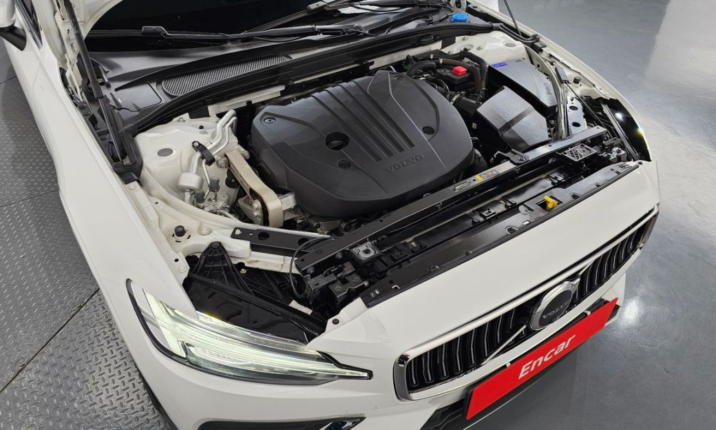 Volvo S60 B5 Ultimate Bright, 2024