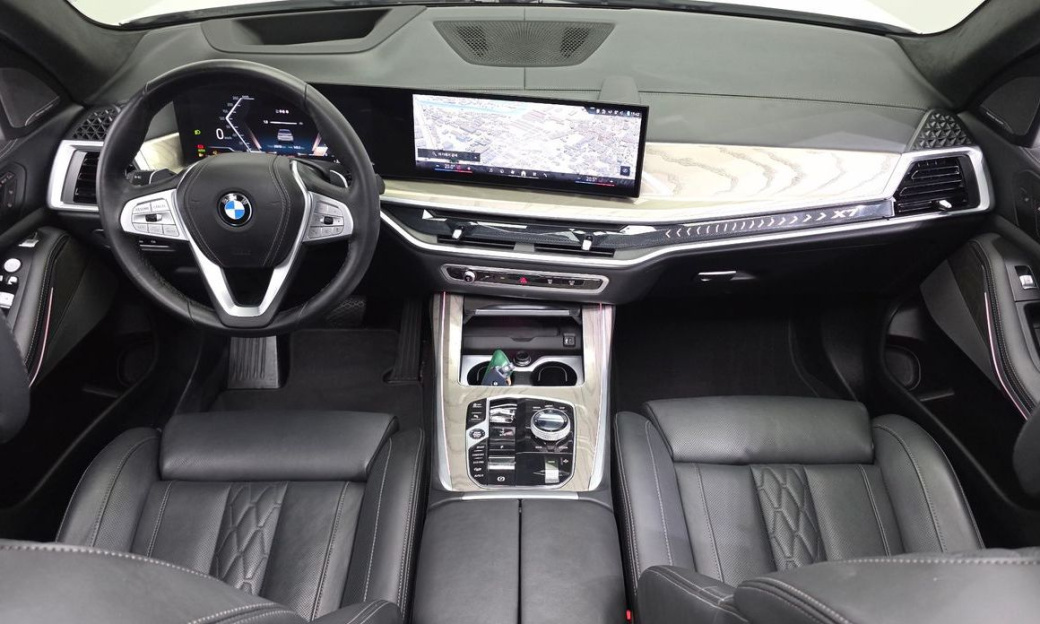 BMW X7 xDrive 40d Design Pure Excellence 7-Seater, 2024