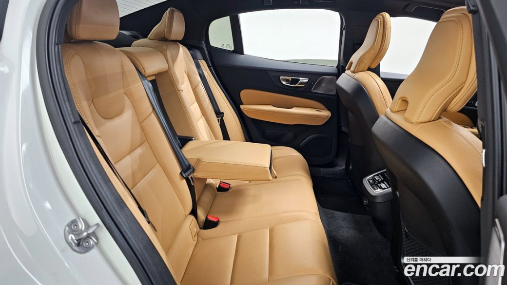 Volvo S60 B5 Ultimate Bright, 2024