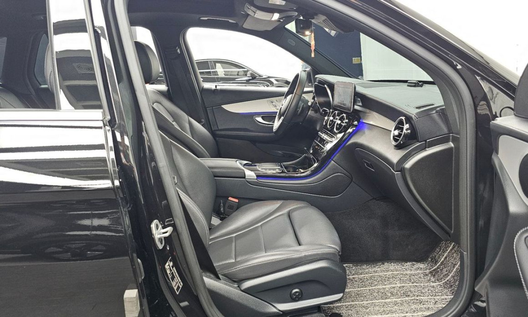 Mercedes-Benz GLC-Class GLC220 d 4MATIC, 2021
