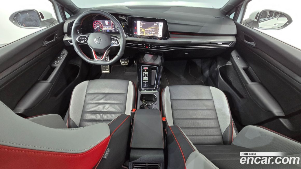 Volkswagen Golf 2.0 GTI, 2024