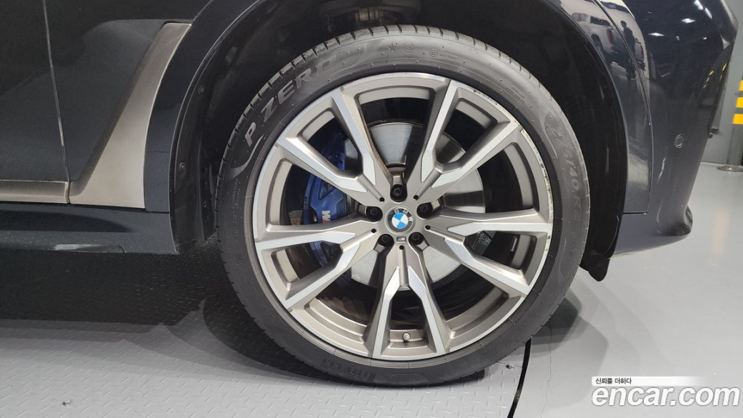 BMW X7 M50i 6STR, 2022