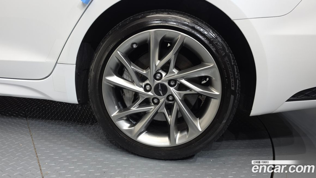 Genesis G70 Gasoline 2.5T 4WD, 2024