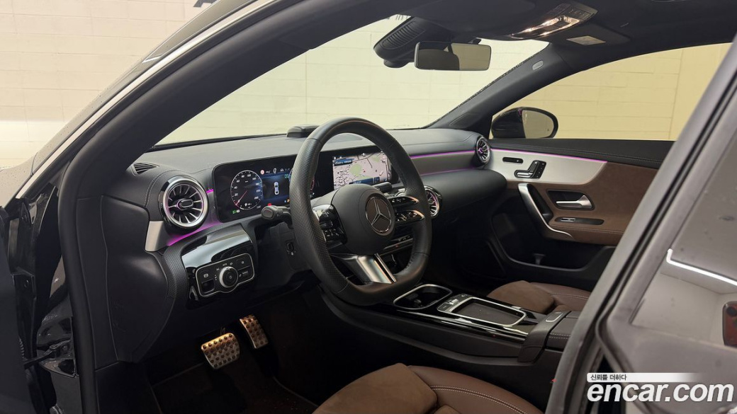 Mercedes-Benz CLA-Class CLA250 4MATIC, 2025