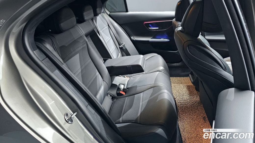 Mercedes-Benz C-Class C200 4MATIC Avantgarde, 2022