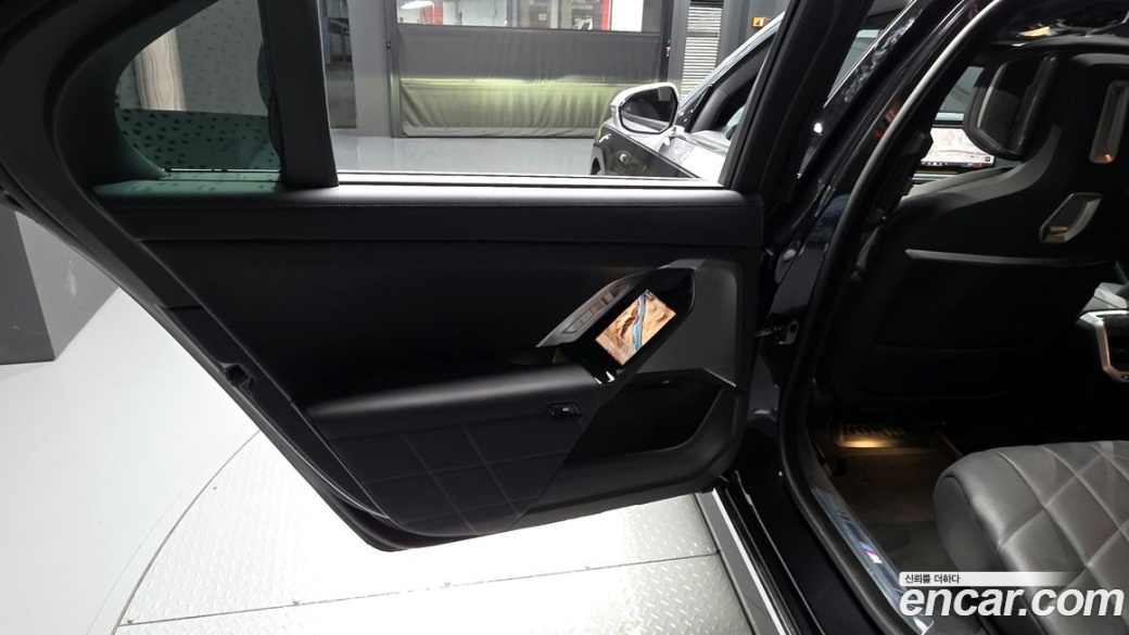 BMW 7-Series 740i sDrive M Sport, 2023