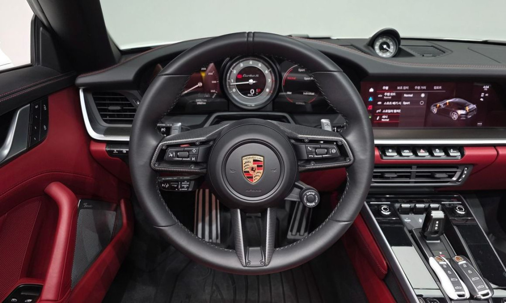 Porsche 911 Turbo S Cabriolet, 2024