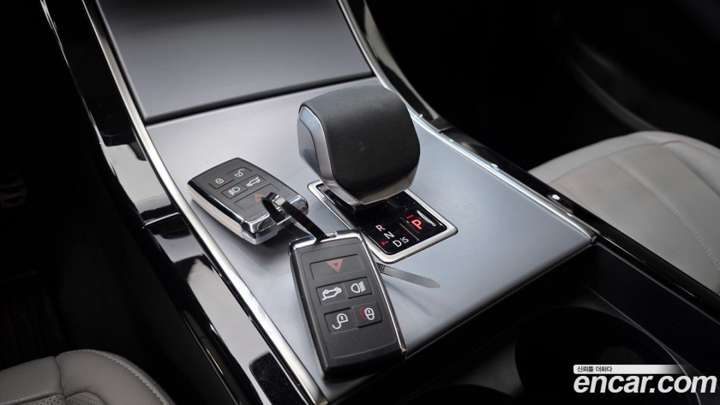 Land Rover Range Rover Evoque P250 S, 2025